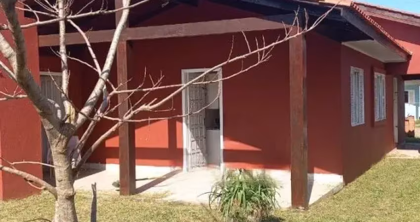 Casa com terreno averbado no centro – balneário arroio do silva