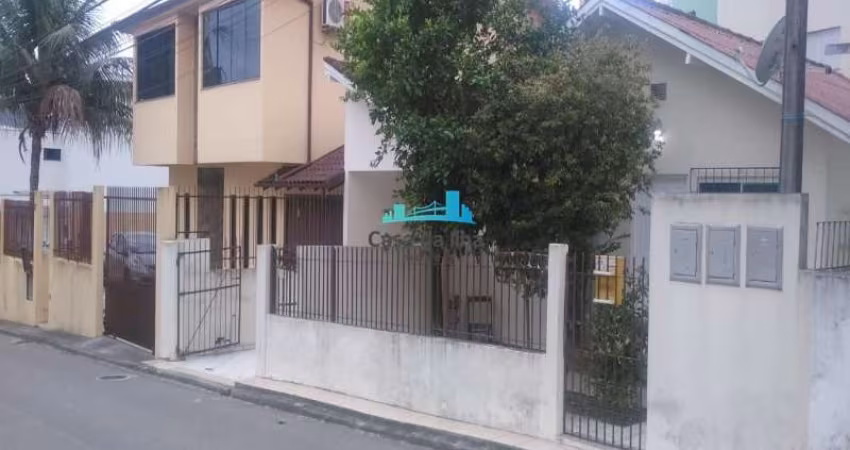 Casa com 4 quartos à venda no Córrego Grande, Florianópolis 