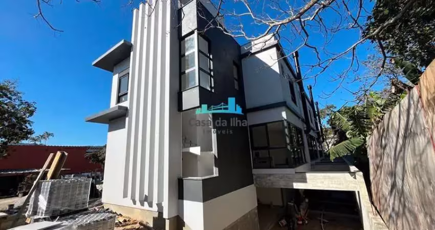 Casa com 3 quartos à venda no Córrego Grande, Florianópolis 