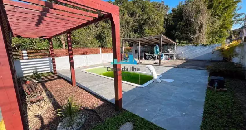 Casa com 2 quartos à venda no Sambaqui, Florianópolis 