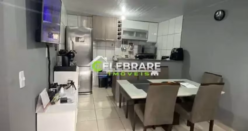 Casa em pinhais! 01 qto,02 salas,02 banheiros,próx. av. maringá