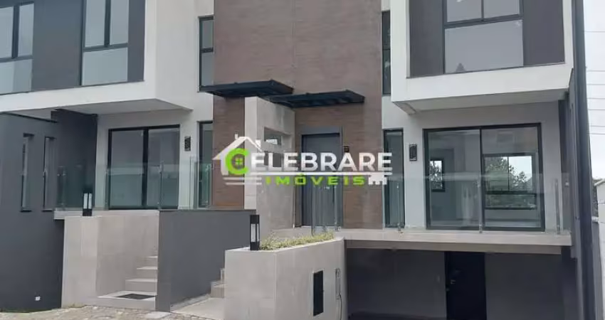 Sobrado novo abranches,3 qts,suíte,churras.,próx. parque tangua