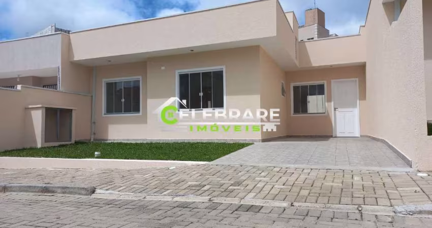 CASA NOVA DE COND. PINHAIS! 03 QTOS,TERRENO,PRÓX. AO SUP. SALLA