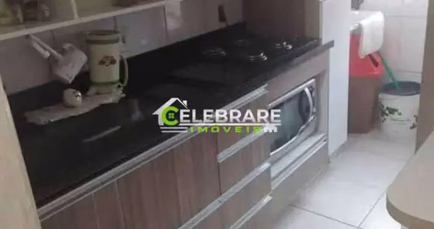 Apto no santa cândida!!! com 02 qtos,próx.mercearia aroeira