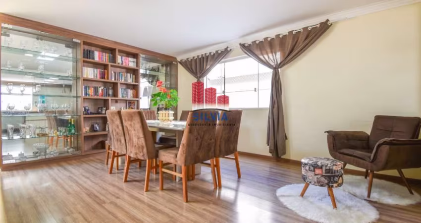 Sobrado Alto Padrão com 3 quartos e sala comercial no Neoville