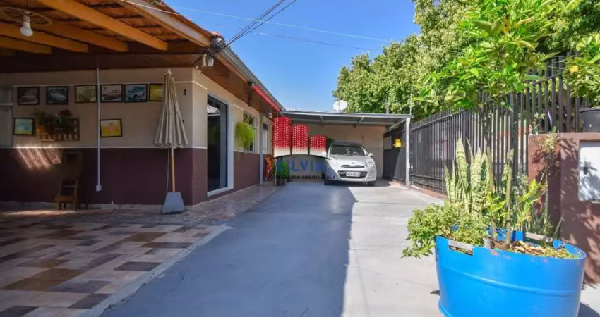Casa com 4 quartos à venda na Rua Dom Bosco, 391, Novo Mundo, Curitiba