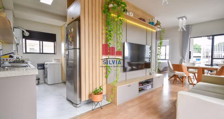 Apartamento com elevador, sacada com churrasqueira - Bairro Novo Mundo