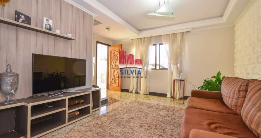 Triplex com 162m2 no bairro Fazendinha