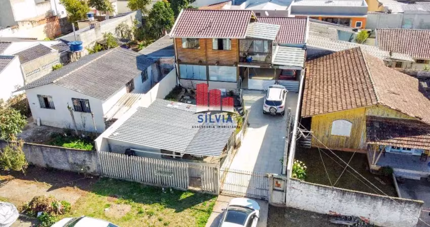 Linda residência ampla no bairro novo mundo com 260m² de área construída, 3 quartos sendo 1 suíte com closet e 5 vagas de garagem.