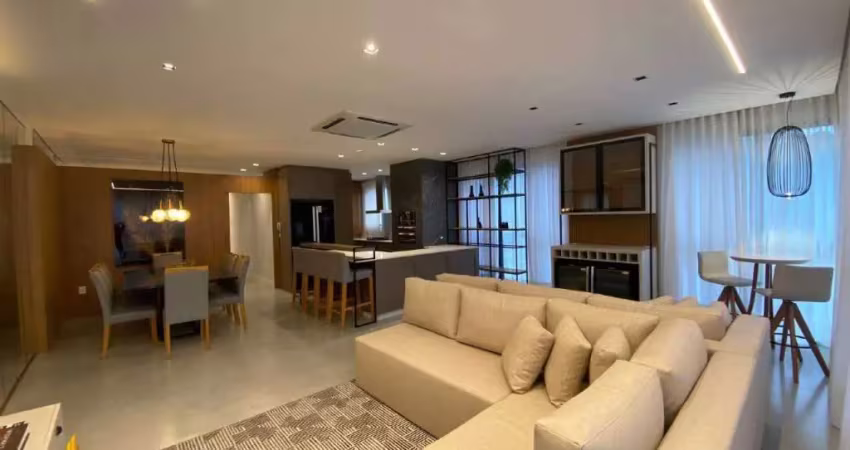 Apartamento à venda no Edifício Costa Esmeralda em Balneário Camboriú