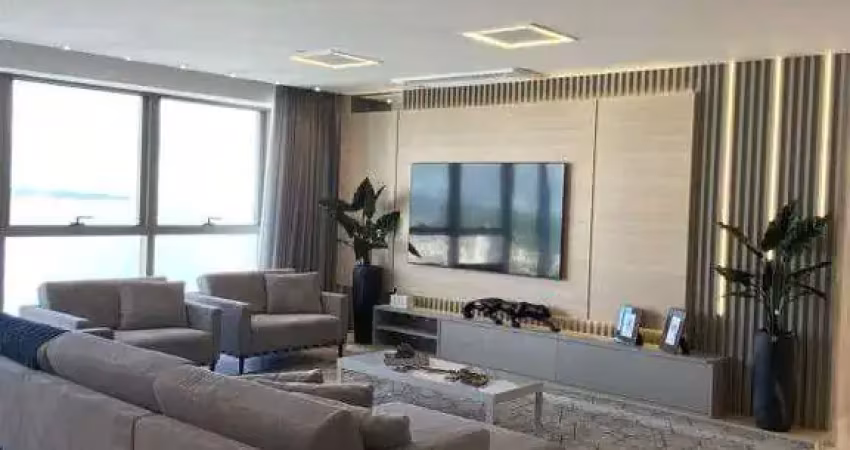 Apartamento a venda no Yachthouse localizado na Barra Sul em Balneário Camboriú.