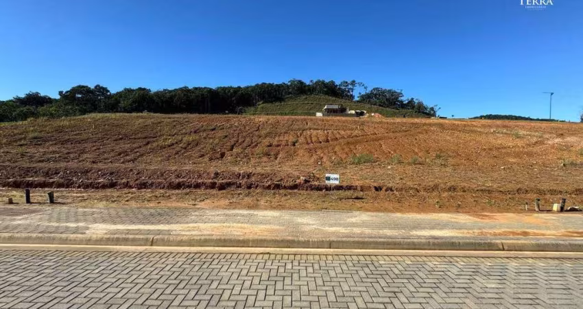 Terreno à venda no Colinas de Camboriú Village em Camboriú