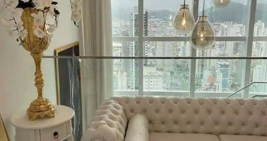 Apartamento duplex mobiliado e decorado à venda em balneário camboriú