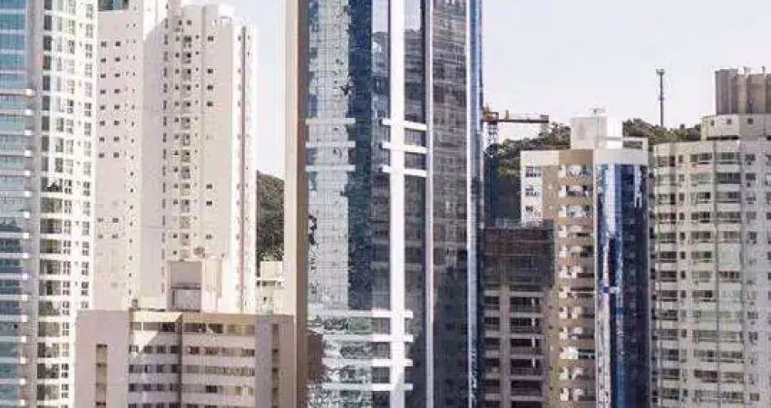 Apartamento Frente Mar à venda no Edifício Sky Tower em Balneário Camboriú