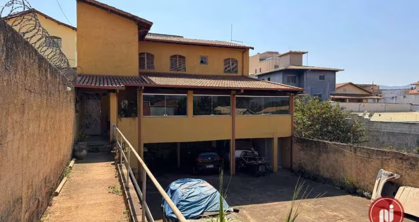 Casa com 4 dormitórios à venda, 200 m² por R$ 620.000,00 - Bela Vista - Brumadinho/MG