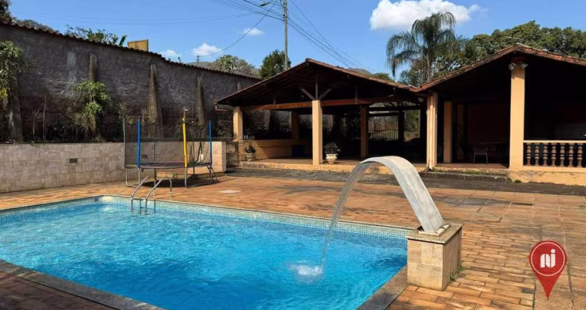 Sítio com 4 dormitórios à venda, 4000 m² por R$ 540.000,00 - Funil - Mário Campos/MG