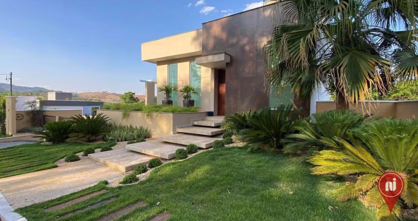 Casa com 3 dormitórios à venda, 220 m² por R$ 2.230.000,00 - Condominio Quintas do Brumado - Brumadinho/MG