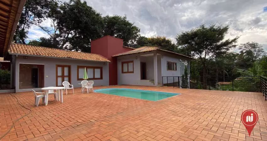 Casa com 4 dormitórios à venda, 410 m² por R$ 1.800.000,00 - Condomínio Aguas Claras - Brumadinho/MG