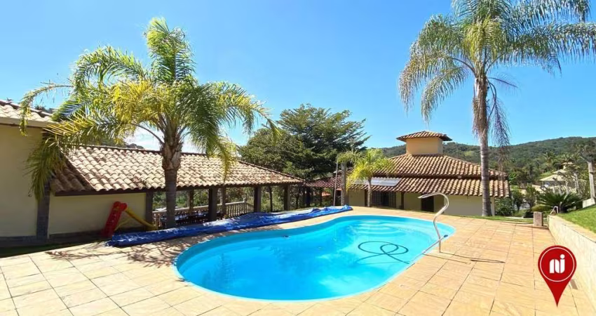 Casa com 3 dormitórios à venda, 200 m² por R$ 650.000 - Condomínio Quintas Das Águas Claras - Brumadinho/MG