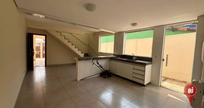 Casa com 3 dormitórios para alugar, 160 m² por R$ 3.300,00/mês - Silva Prado - Brumadinho/MG