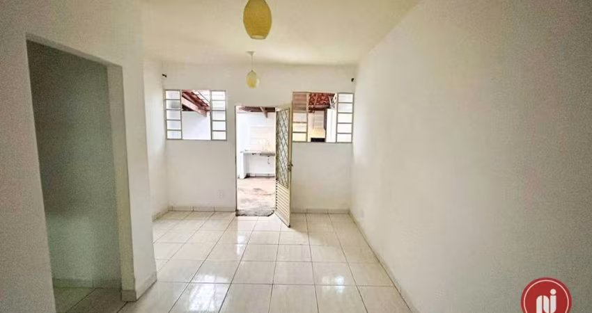Casa com 2 dormitórios à venda, 55 m² por R$ 220.000,00 - Residencial Masterville - Sarzedo/MG