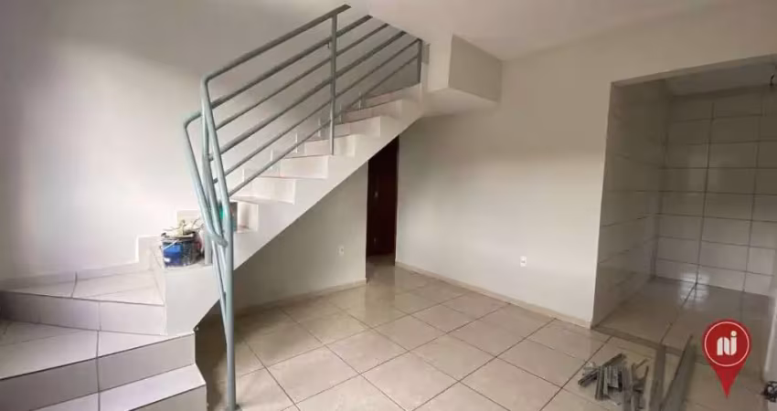 Cobertura com 3 dormitórios para alugar, 140 m² por R$ 1.900/mês - Santa Rosa - Sarzedo/MG
