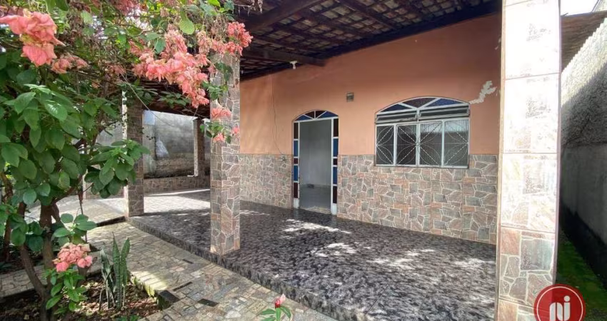 Casa com 3 dormitórios à venda, 179 m² por R$ 440.000,00 - São João - Betim/MG