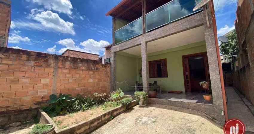 Casa com 3 dormitórios à venda, 150 m² por R$ 640.000,00 - Dom Bosco - Betim/MG