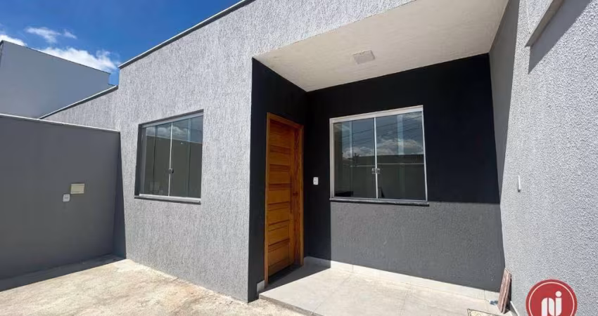Casa com 2 dormitórios à venda, 82 m² por R$ 450.000 - Vila Verde - Betim/MG