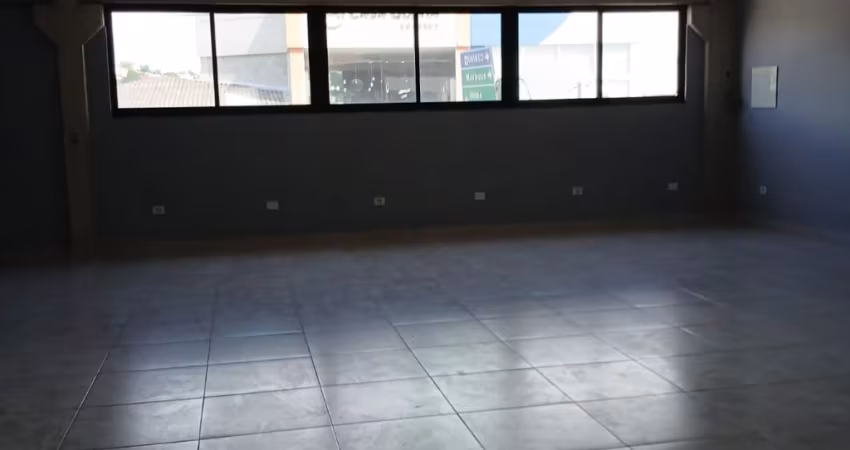 Salão comercial  para alugar no centro de São Roque