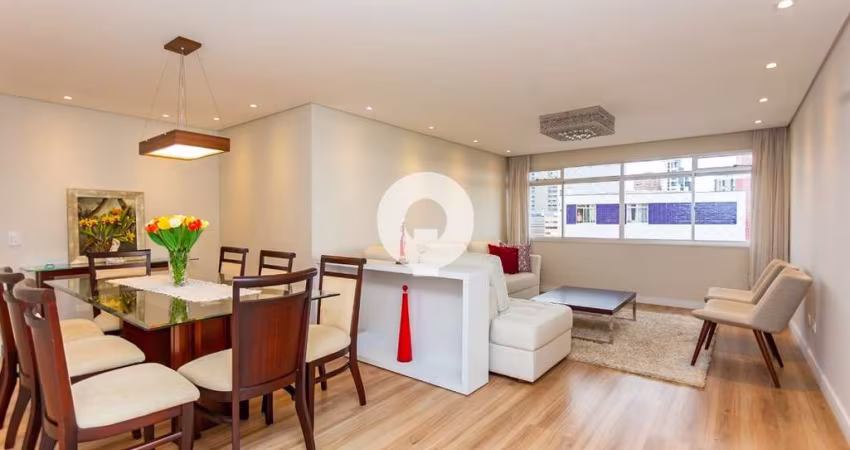 Apartamento espaçoso, reformado e com uma vista incrível no coração do Juvevê!