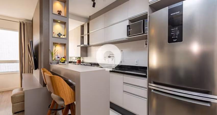 Apartamento mobiliado à venda no Água Verde/Portão