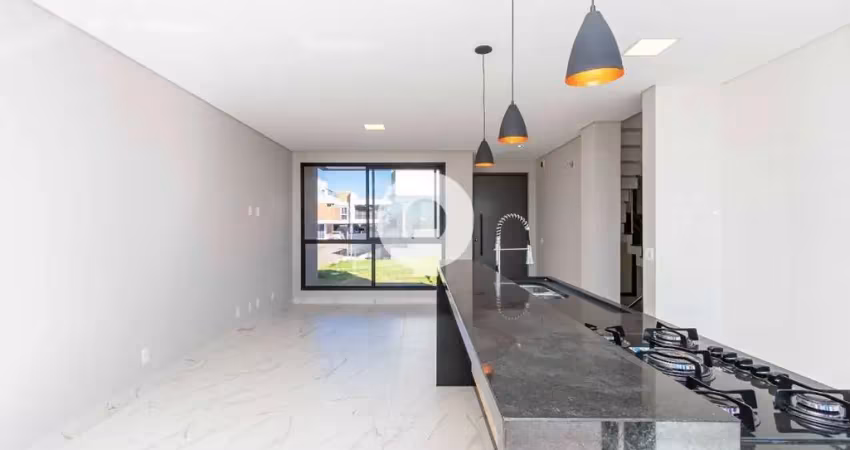 Sobrado Triplex novo no Pinheirinho