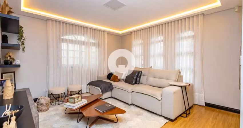 Casa térrea reformada com 219m² com edícula e piscina