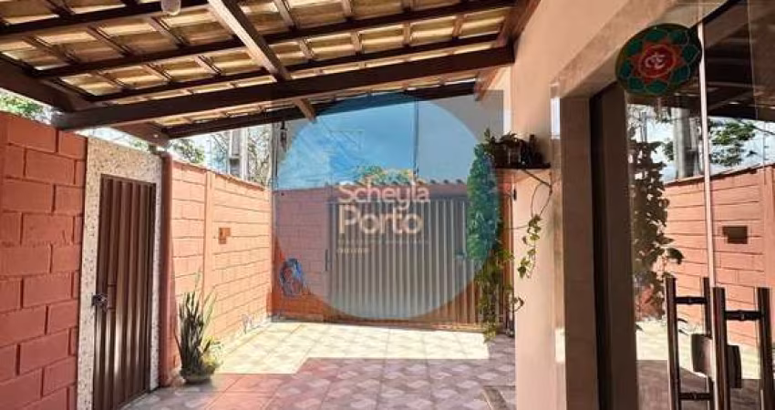 Casa à Venda em Cambolo, Porto Seguro - 3 Dormitórios, 110m²
