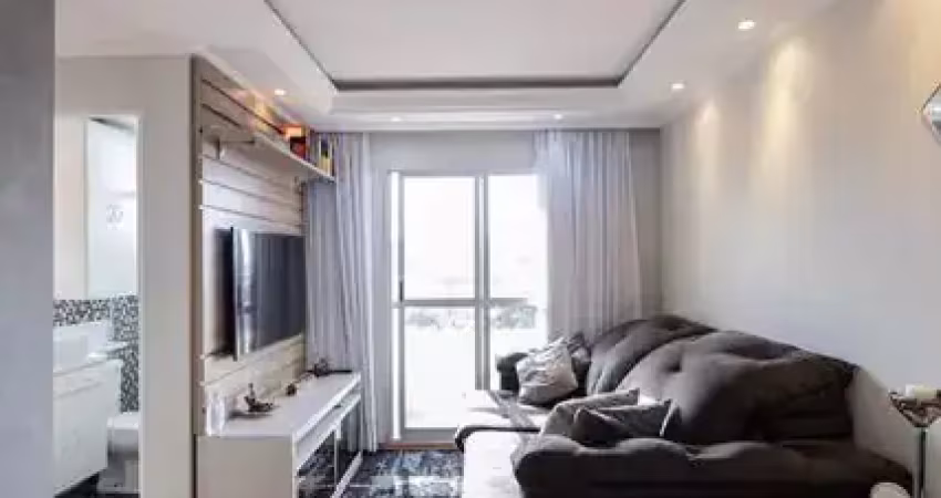 Lindo apartamento reformado, movéis planejados, sala 2 ambientes com sacada, andar do 5 ao 7 , 2 dormitórios espaçosos.