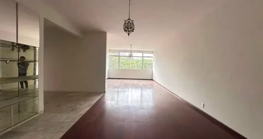 Apartamento de três quartos e três banheiros a venda no parque halfed por 890.000,00