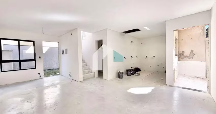 Casa com 3 quartos à venda na Rua Edmundo Saporski, 777, Mercês, Curitiba