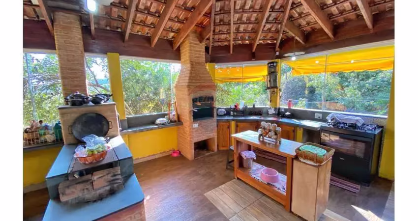 Chácara / sítio com 4 quartos à venda no Centro, Altinópolis 