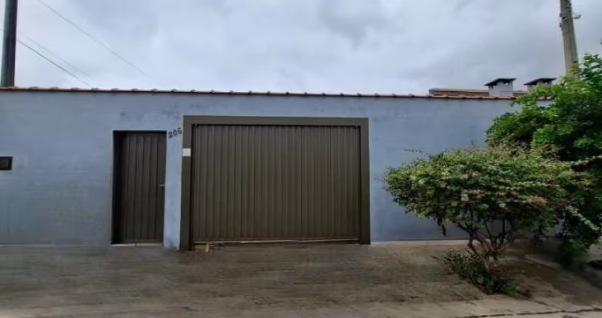 Confortável casa tipo para venda com 3 quartos, sendo 1 suíte, 147m²
