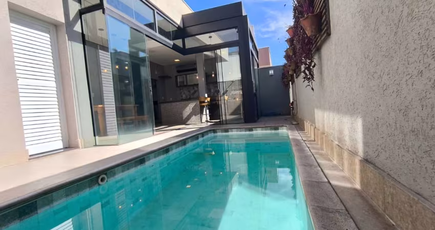 Casa no condomínio Villa Romana II para venda com 3 quartos, sendo 3 suítes, 155m²