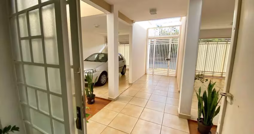 Confortável casa tipo para venda em parque dos bandeirantes com 4 quartos, sendo 1 suíte, 321m²