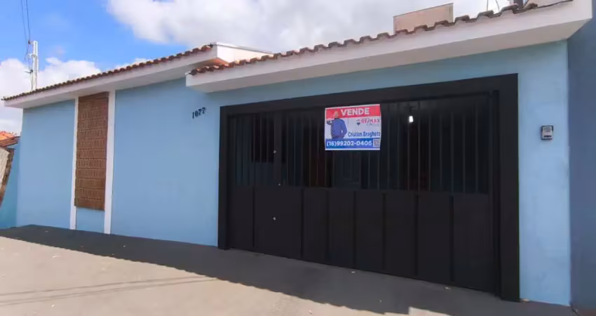 Agradável casa tipo para venda em jardim novo mundo com 3 quartos, sendo 1 suíte, 102m²