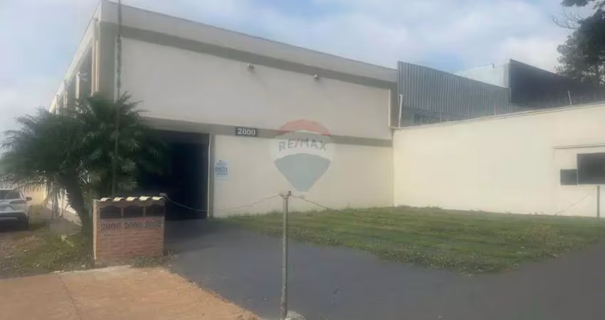 Aluga-se galpão/depósito/armazém e 2 banheiros, 350m². avenida  presidente kennedy