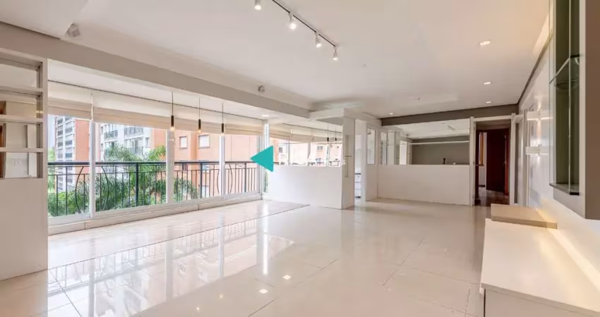 Apartamento com 3 quartos à venda na Avenida Túlio de Rose, 330, Jardim Europa, Porto Alegre