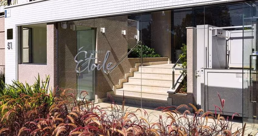 Apartamento para venda em Ahú de 111.00m² com 3 Quartos, 1 Suite e 2 Garagens
