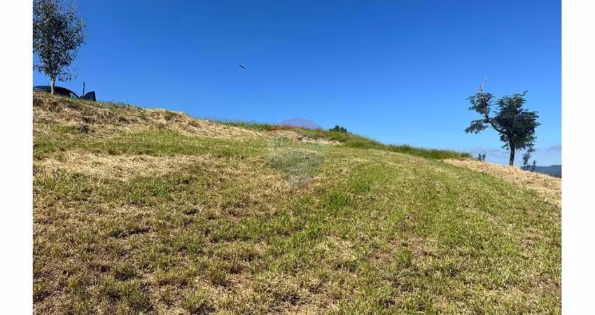 Terreno a Venda em Condomínio - Bom Jesus dos Perdões