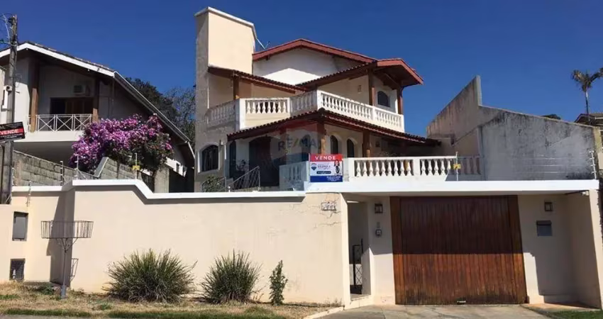 Casa com 3 quartos à venda na Vila Santista, Atibaia 