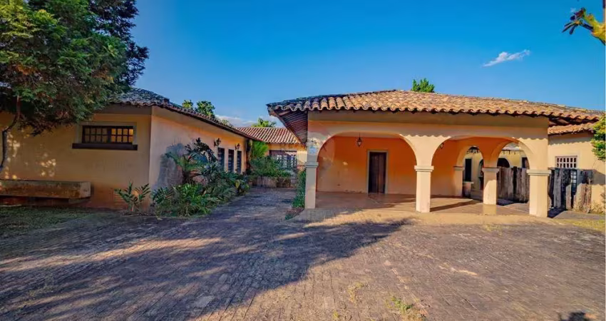 Casa térrea a venda em atibaia  - sp no condomínio portal dos nobres.  1160 m² de área construida