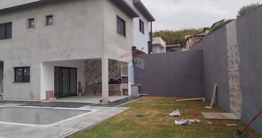 Sobrado ao pé da montanha,com vista previlegiada – 3 suítes, piscina e gourmet em atibaia'